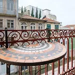 Апартаменты Lovely Loft W Poll Near Porto Cellars Вила-Нова-ди-Гая