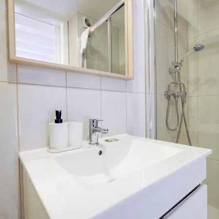 Apartamento Lovely Loft W Poll Near Porto Cellars *