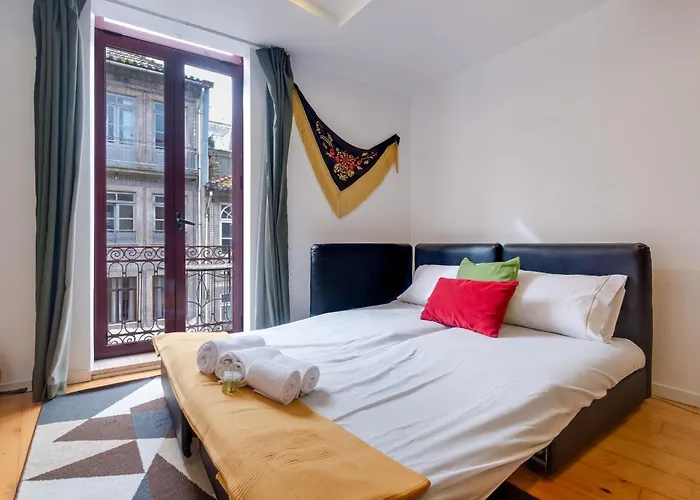 Lovely Loft W Poll Near Porto Cellars Apartamento